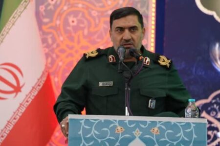 پیشکسوتان دفاع مقدس در صحنه‌های مختلف قوت قلب هستند