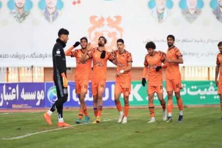 مس با نفت روزهای بد را سوزاند