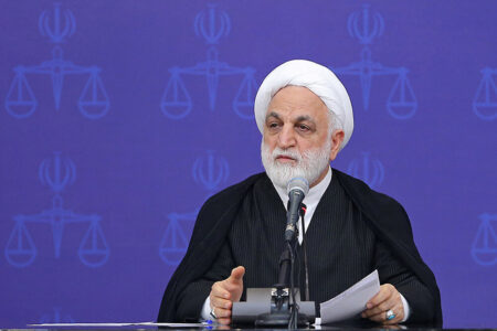 چرا باید یک خودرو ۱۳ سال در پارکینگ نگهداری شود؟