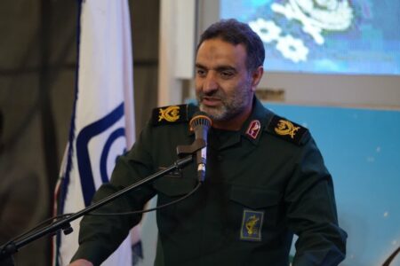 امروز دفاع از ولایت، لرزه بر تن استکبار جهانی می اندازد