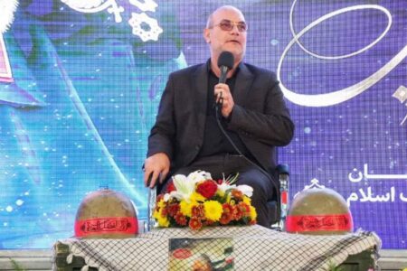 انتقام خون حاج قاسم نزدیک است/ دنیا تشنه معارف شهدای ماست
