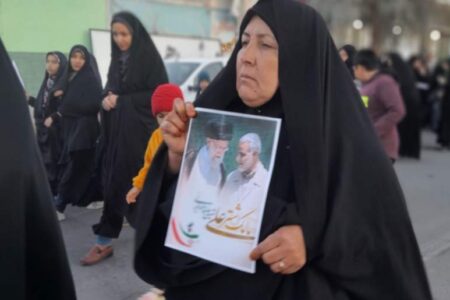 پیاده روی راهیان مقاومت در راور انجام شد