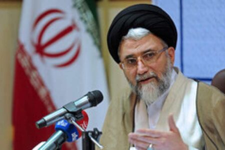 وزیر اطلاعات به کرمان سفر کرد