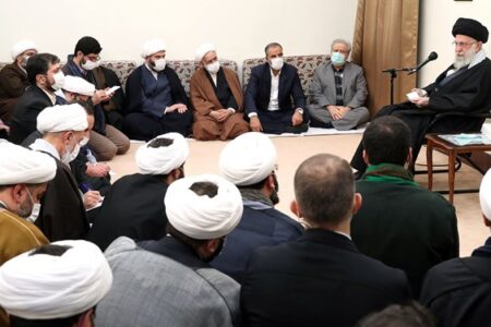 در کشور به اتحاد کلمه و همدلی نیاز داریم