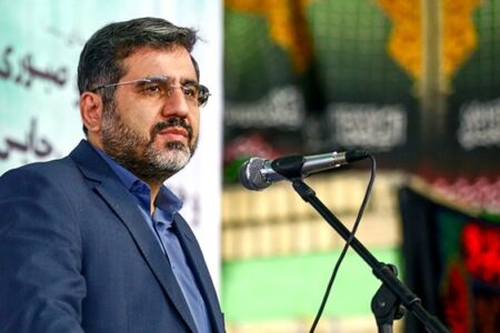 وزیر فرهنگ و ارشاد: دشمنی‌ها در مقابل حرکت پرشتاب ما عادی نیست/ سال آینده کرمان میزبان بخش مهمی از فعالیت‌های فرهنگی کشور می‌شود