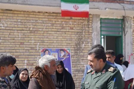 فرمانده پای درددل مردم/ صحبت‌های تامل‌برانگیر بانوی هنرمند و کشاورز نمونه فهرجی را اینجا بخوانید