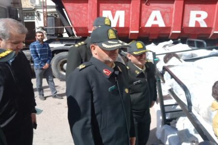 توقیف یک تریلر حامل ۹۳۳ کیلوگرم مواد مخدر در کرمان/ جاسازی مواد زیر بار فلزات ضایعاتی