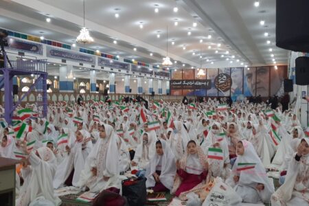 دخترانی که برای سربازی و بیعت با رهبر انقلاب آمده بودند