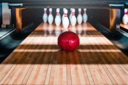 کرمان قهرمان مسابقات بولینگ زنان کشور شد