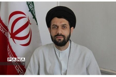 استقبال بی‌نظیر دانش‌آموزان کرمانی از مراسم معنوی اعتکاف