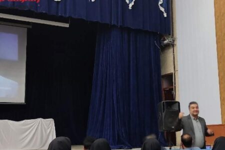 مصاحبه مهمترین هنر روزنامه نگاری است/در روزنامه نگاری خساست به خرج دهید