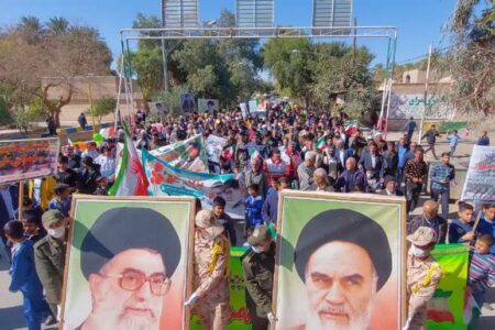 برگزاری مراسم راهپیمایی ۲۲ بهمن در روستای همت آباد