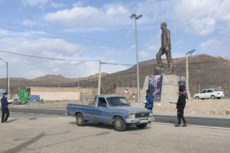 موکب پذیرایی در ورودی روستا «قنات‌ ملک» به مناسبت عید مبعث برپا شد