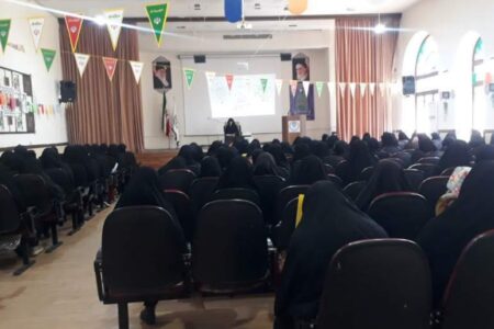 حضور بانوان کرمانی در همایش بانوان تراز انقلاب اسلامی