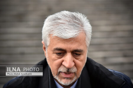 وزیر ورزش نیاز به عمل جراحی ندارد