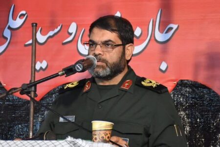 سردار معروفی: رمز ماندگاری حاج قاسم، زندگی زیر سایه ولایت  بود