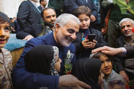 دلیل فرودآمدن بالگرد در چهارراهی در کرمان چه بود؟