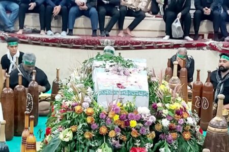 زیباترین شبِ پهلوانان کرمانی با میدان‌داری «شهید گمنام» + فیلم و عکس