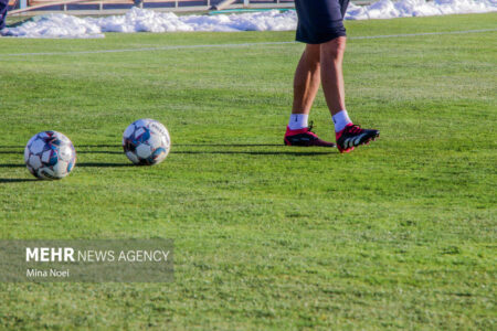 جدال اسپانیایی – یونانی در سیرجان/ تراکتور در اندیشه بالانشینی