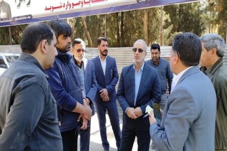 بازدید استاندار کرمان از مجموعه عملیات عمرانی گلزار شهدا