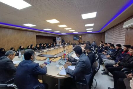 در نشست دانشجویان فرهنگیان کرمان با رئیس کمیسیون اقتصادی مجلس چه گذشت؟