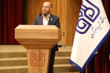 توسعه با توصیه محقق نمی‌شود/ ۵۰ درصد سیاست خارجی ایران سیاست داخلی‌ست