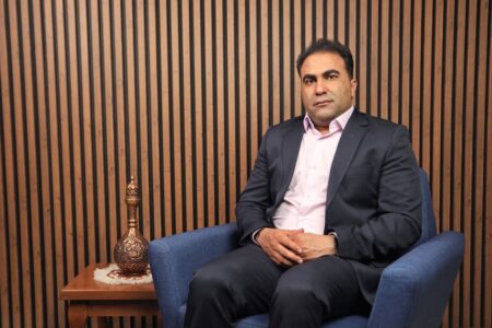 با فضل پروردگار و پشتکار موفق به راه‌اندازی شرکت آرشا بتن شدم