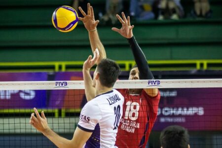 برد نفس‌گیر و شیرین فولاد سیرجان با حمایت تماشاگران