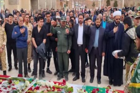 تشییع پیکر «مهدی جعفری» از سربازان ارتش در زرند