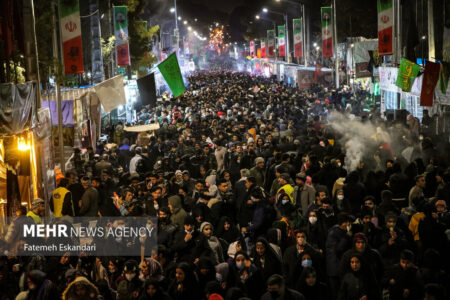 مداحی در مسیر طریق الشهدای گلزار شهدای کرمان