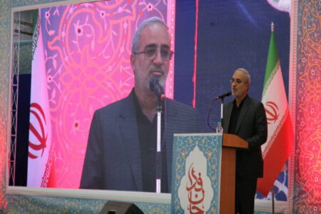 حادثه تروریستی گلزار شهدای کرمان خون شیعه و سنی را در هم آمیخت