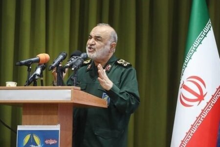 سردار سلامی: انتقام شهیدان را می‌گیریم