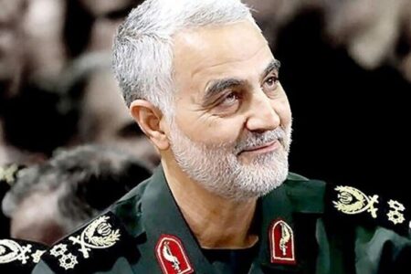 ساده‌زیستی حاج قاسم باید برای مسئولان الگو باشد