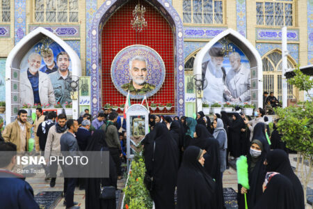 گلزار شهدا کرمان در آستانه سالگرد شهید سلیمانی