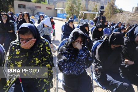 از خانواده‌ی عارفه ۱۷ ساله فقط دو خواهر ماند