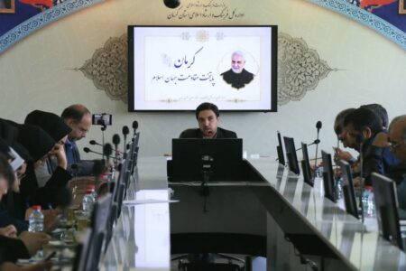 نشست بررسی تخلفات انتخاباتی رسانه‌ها و فضای مجازی در کرمان برگزار شد