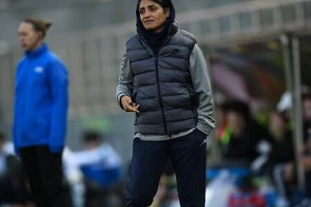 برای خوشحالی مردمم می‌جنگم تا نام بم همیشه سربلند بماند