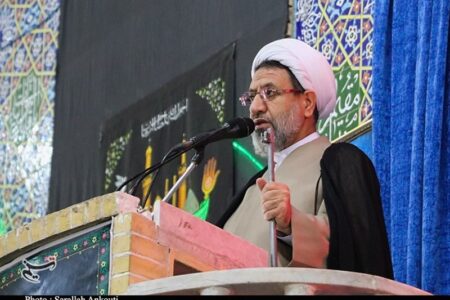 امام جمعه کرمان: حضور مردم در پای صندوق‌های رأی تاییدی بر استقلال ‌کشور است