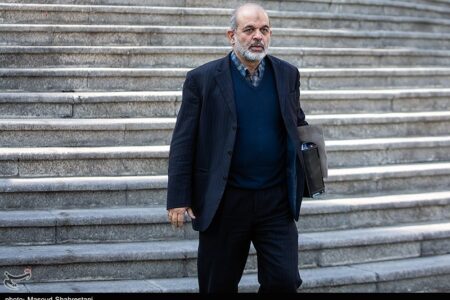 وزیر کشور وارد کرمان شد