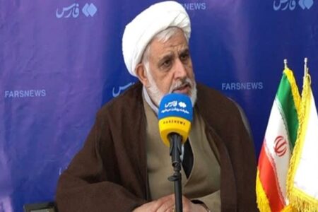 حجت‌الاسلام عرب‌پور: در رقابت انتخاباتی جا برای همه چهره‌ها و احزاب هست، مردم فریب وعده‌ها را نخورند