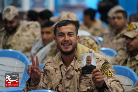 اولین یادواره شهدای سرباز سپاه استان کرمان برگزارشد