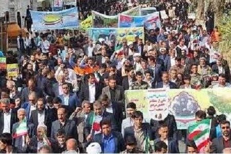 مردم جنوب کرمان همزمان با سراسر کشور به میدان وفاداری آمدند