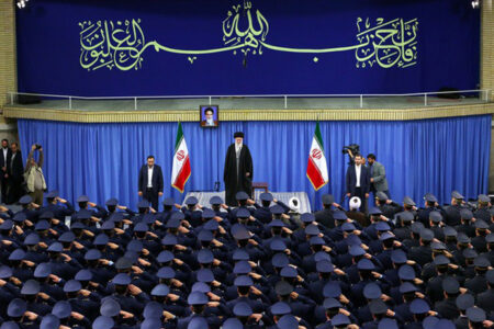 دیدار جمعی از فرماندهان نیروی هوایی و پدافند هوایی ارتش با رهبر انقلاب
