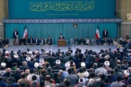 دیدار شرکت‌کنندگان چهلمین دوره مسابقات بین‌المللی قرآن کریم با رهبر انقلاب