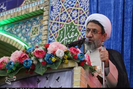 امام جمعه کرمان: شرکت در انتخابات پشتیبانی از نظام در عرصه بین‌المللی است