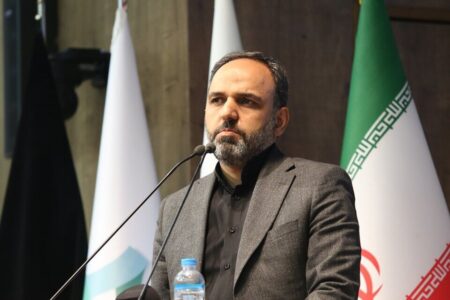 عدالت آن است که آگاهی و شناخت عمومی در همه کشور رشد پیدا کند