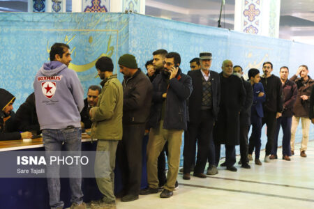 فرماندار کرمان: تاکنون بیش از ۲۰۴ هزار نفر در شهرستان رای داده‌اند