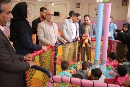 حضور استاندار در شیرخوارگاه مادر و بیمارستان باهنر کرمان