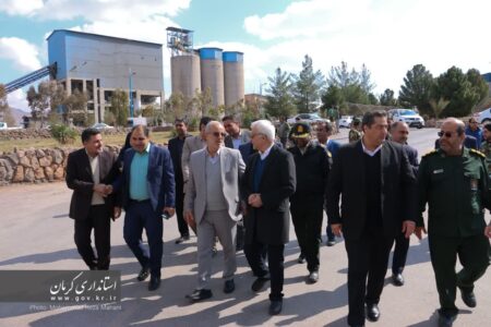 غرس ۸ هزار نهال درکارخانه سیمان ممتازان کرمان