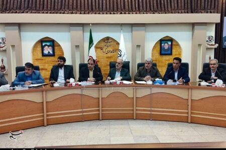 استاندار کرمان: توسعه مرغداری‌ها در جنوب استان کرمان ضرورت دارد